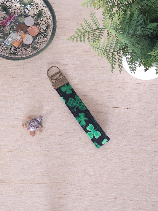 St. Patrick's Wristlet